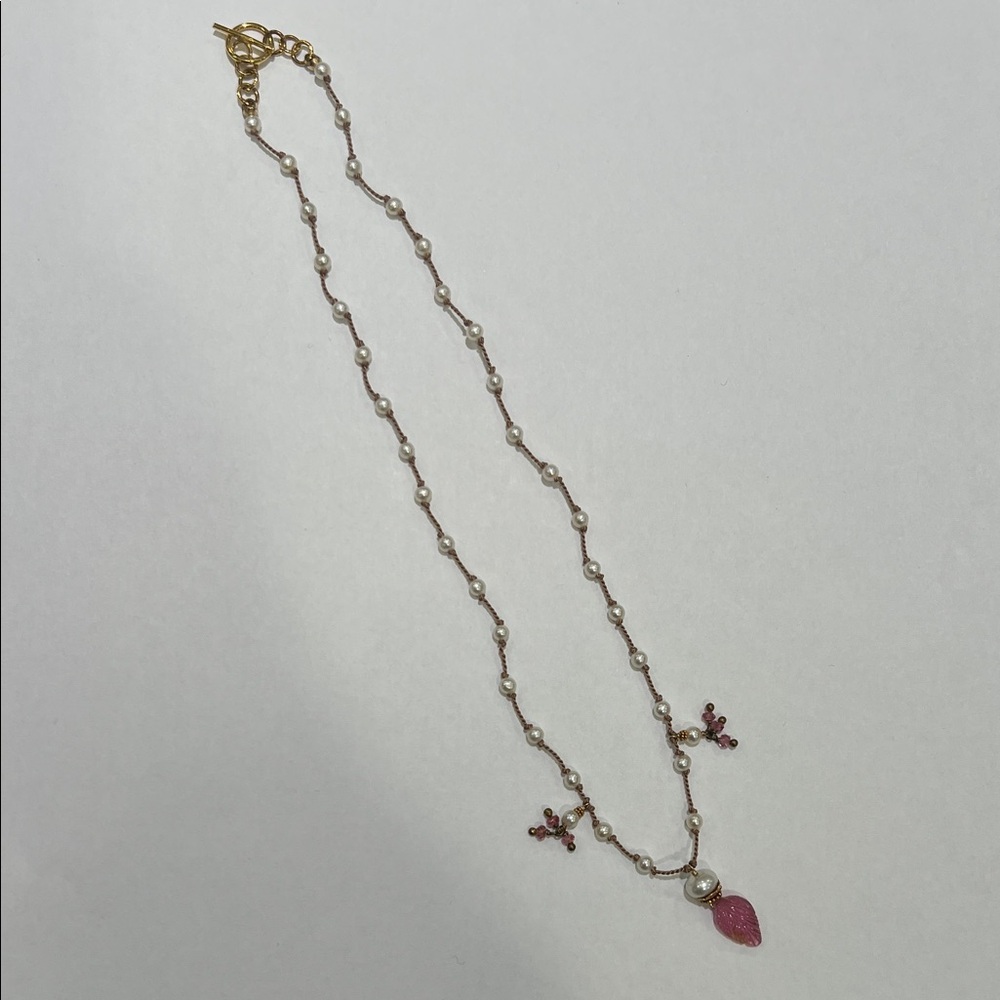 Elegant Pearl and Pink Pendant Necklace